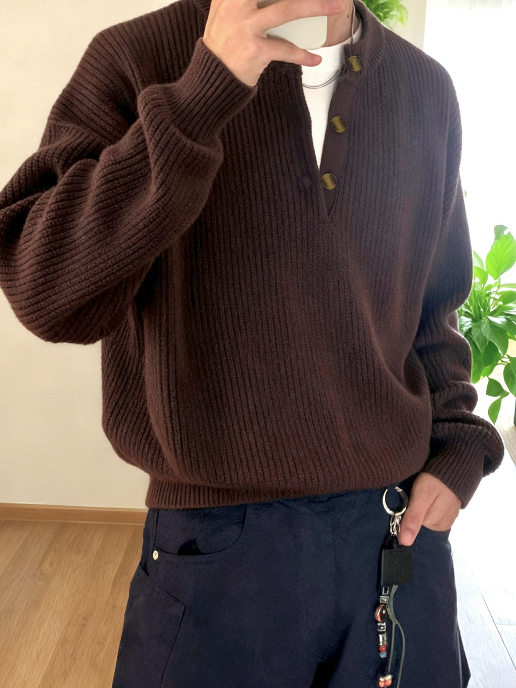 American-Style Henley Sweater for a Relaxed And Sophisticated Autumn-Winter Look for Men, Knit