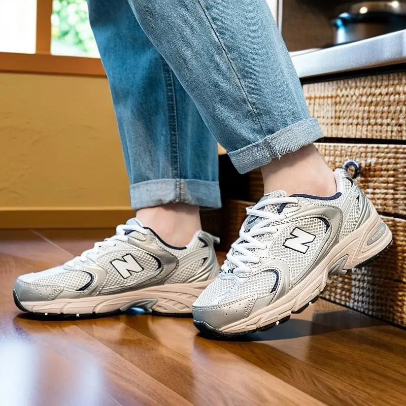 New McQueen Men's and Women's White Shoes