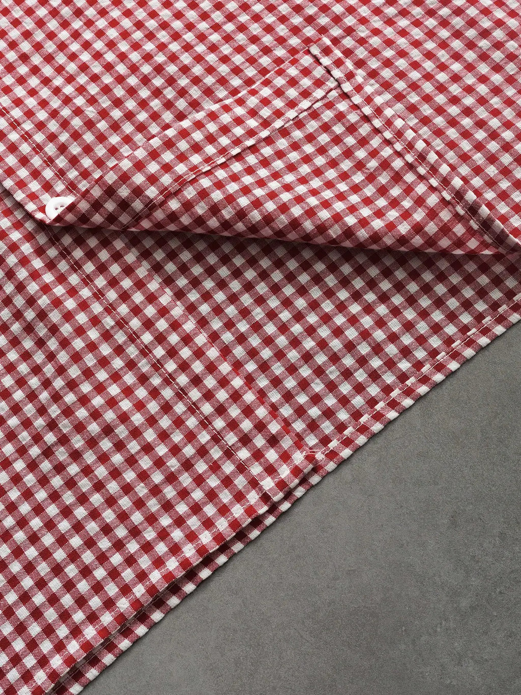 Men's Y2K-style Fun, Casual, Slim-Fit, Retro Plaid Cropped Shirt—Perfect for Back-to-School or Matching Couple Outfits.